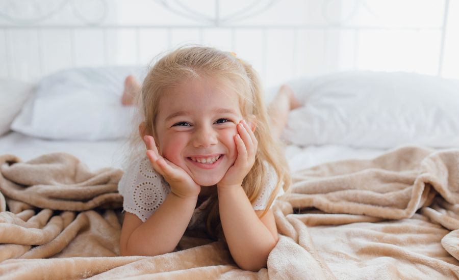 3歳の子どもは何時間寝るべき？睡眠の質と量を整える…の画像