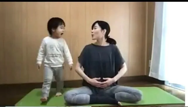 キッズヨガ