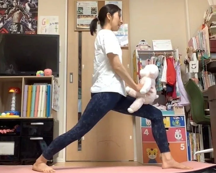ヨガインストラクター