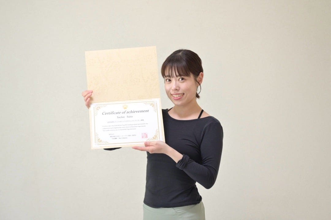 産後ママ向けヨガのイメージ