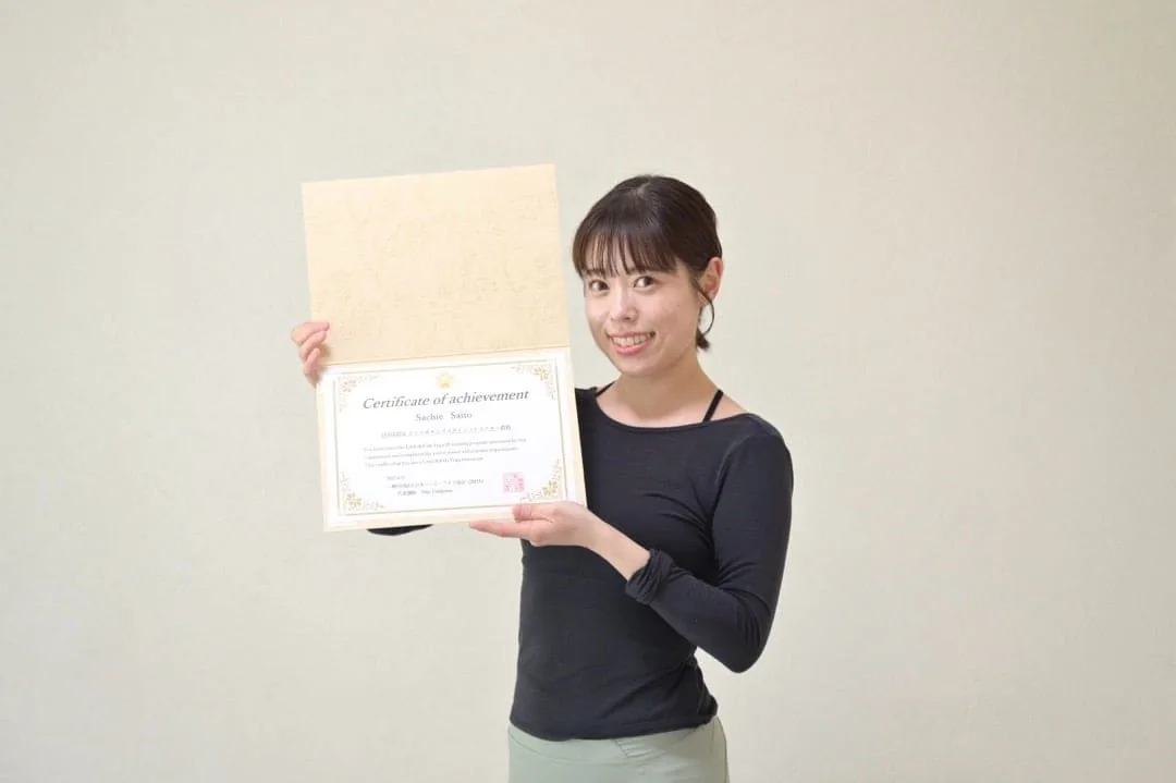 産後ママ向けヨガのイメージ
