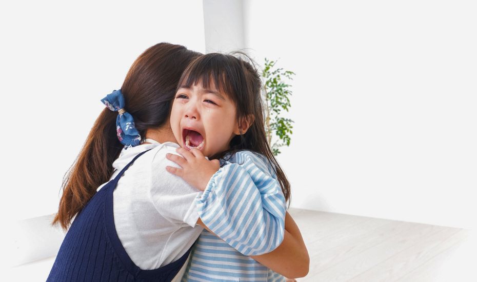 泣いている子ども