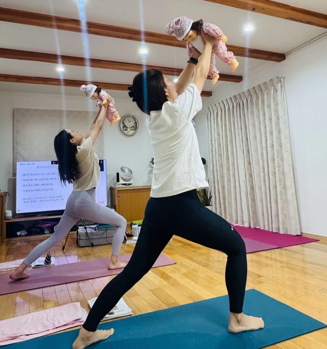子連れヨガ講座の様子