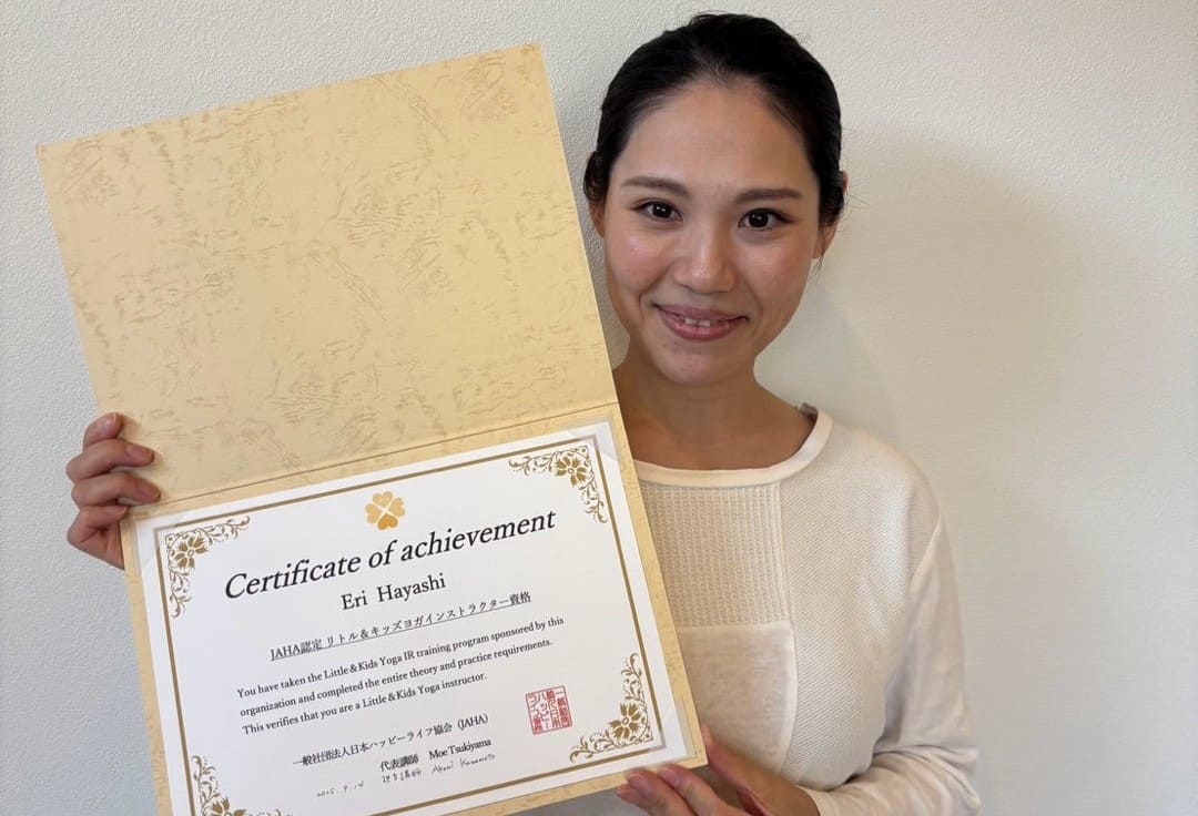 担当講師akemi先生からのメッセージ｜リトル＆キッズヨガ卒業