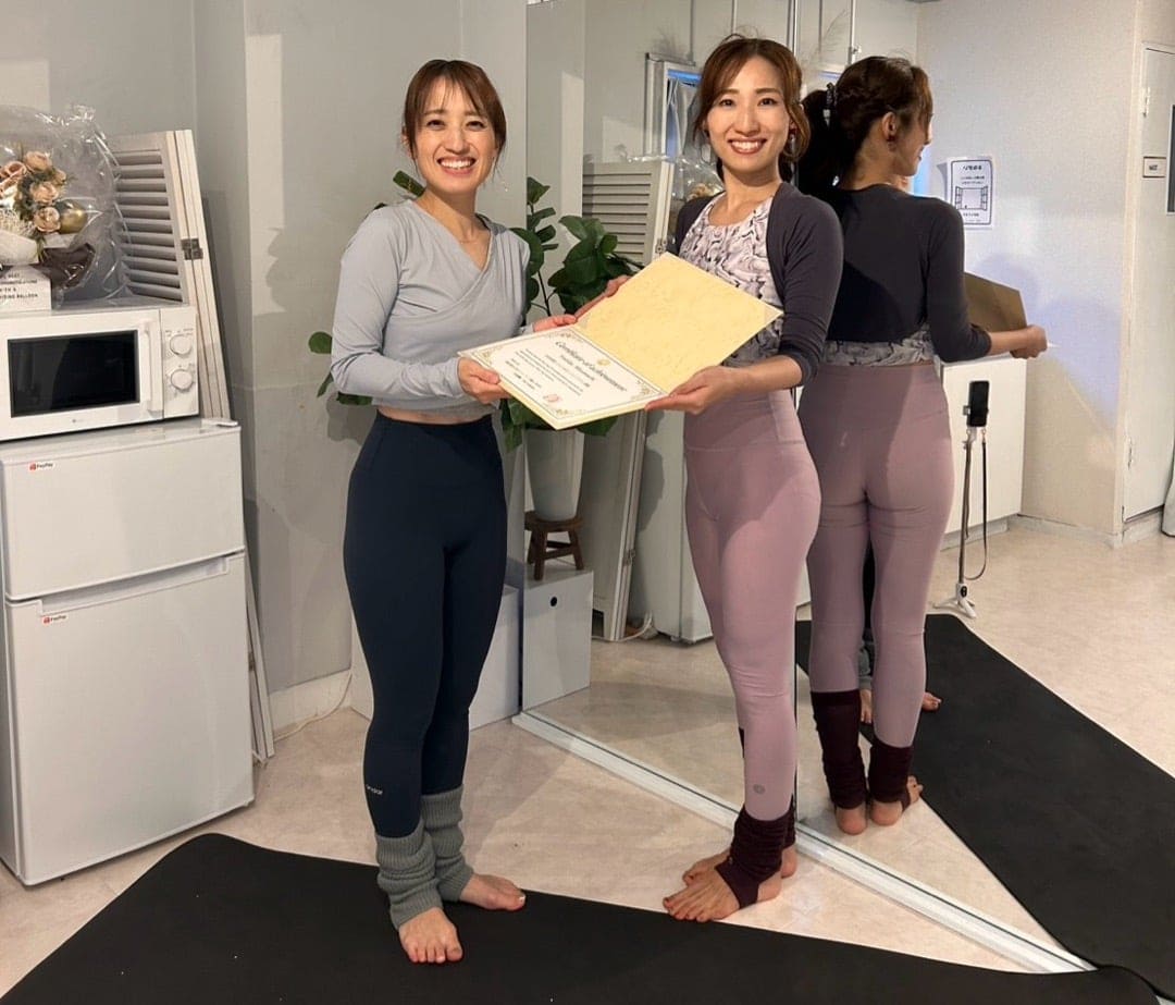 フローヨガ資格講座の修了をイメージした写真