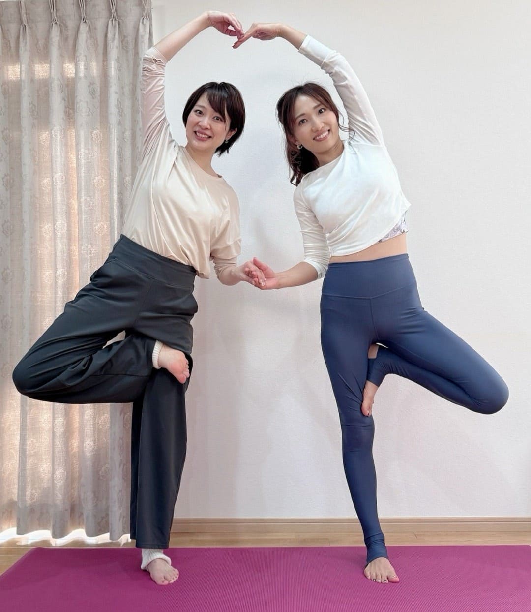 呼吸と動きをつなげるFlow Yogaの実技