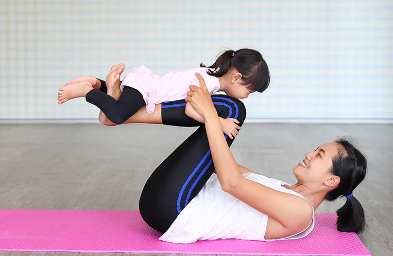 子連れヨガのレッスンイメージ
