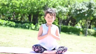 子どもがキッズヨガ
